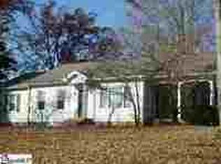 121 Blacksnake Rd, Pickens, SC 29671
