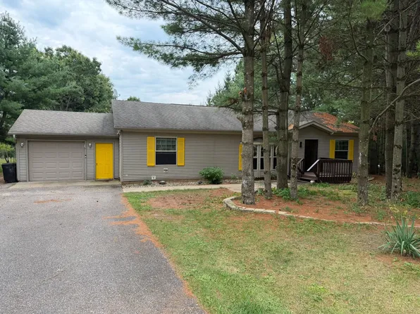 N4756 3rd Ave, Oxford, WI 53952