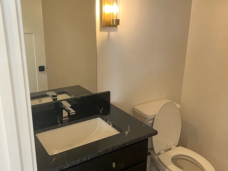 2526 Arlene Pl — Photo 5