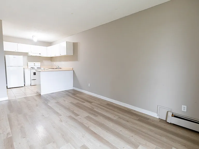 4508 8th Ave SE — Photo 4