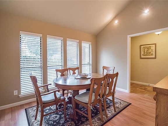 5th image of 5304 Coventry Pl