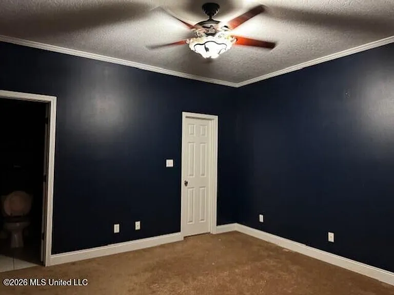 5300 Beardslee St — Photo 5
