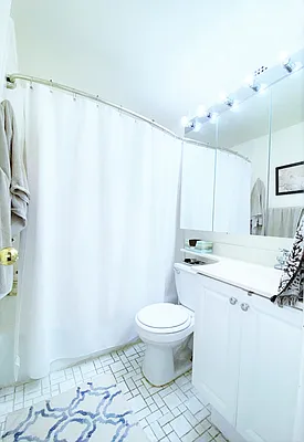 Rented by City Connections Realty | media 50