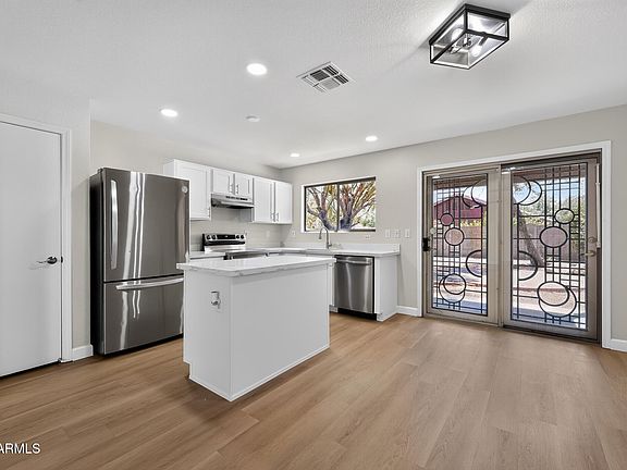 5th image of 8425 E NAVARRO Circle