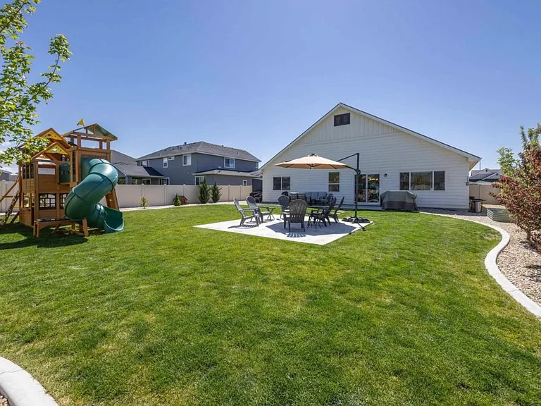 5962 W Milano Dr — Photo 5