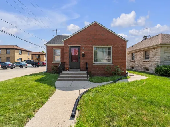 2318 South 55th STREET, West Allis, WI 53219