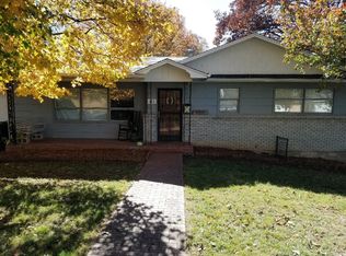 415 E Glenview Pl, Neosho, MO 64850