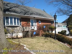 4th image of 129 Clarke Ave