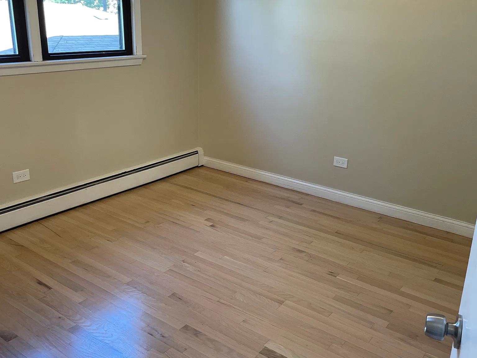 6126 S Kolmar Ave — Photo 2