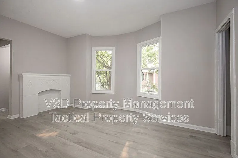 3 bed, 1.0 bath, 1625 sqft, $1,185 — Photo 3