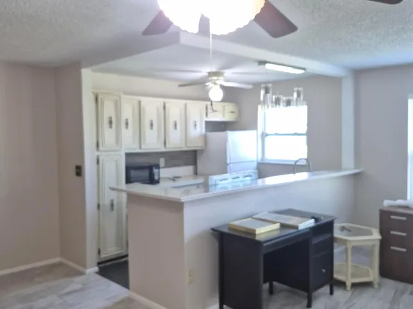 737 N High Point Bend S #B, Delray Beach, FL 33445