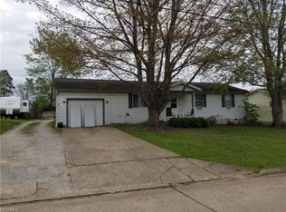 241 E Pine St, Davisville, WV 26142