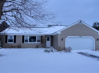 3809 W Orleans St, McHenry, IL 60050