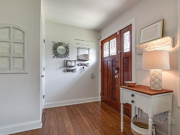 3rd image of 284 McMillan St