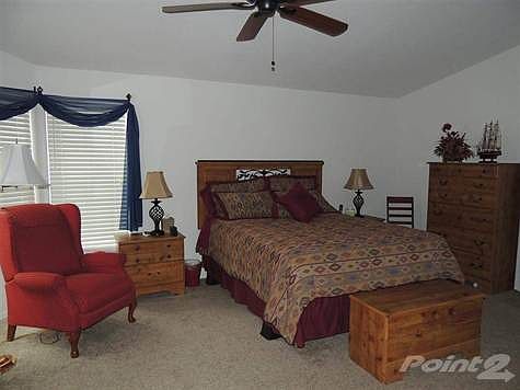 4th image of 1221 S Deer Ln