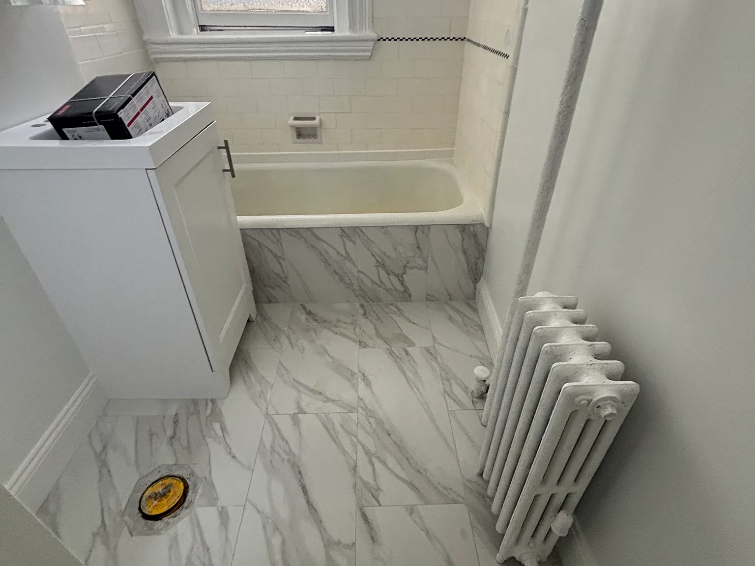 1 bed, 1.0 bath, 700 sqft, $2,475 — Photo 2
