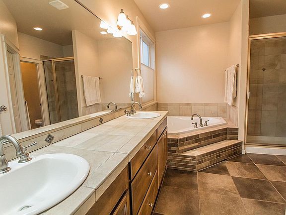 5 pc Master Bath