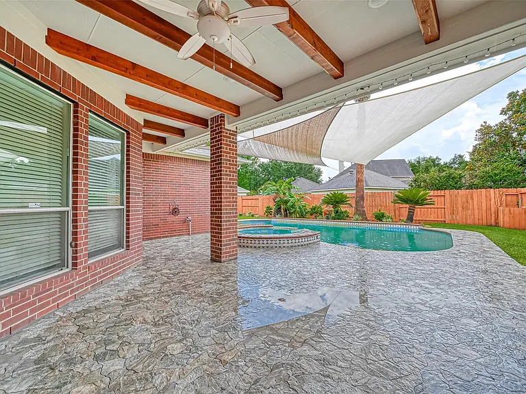 22011 Windmill Bluff Ln — Photo 37