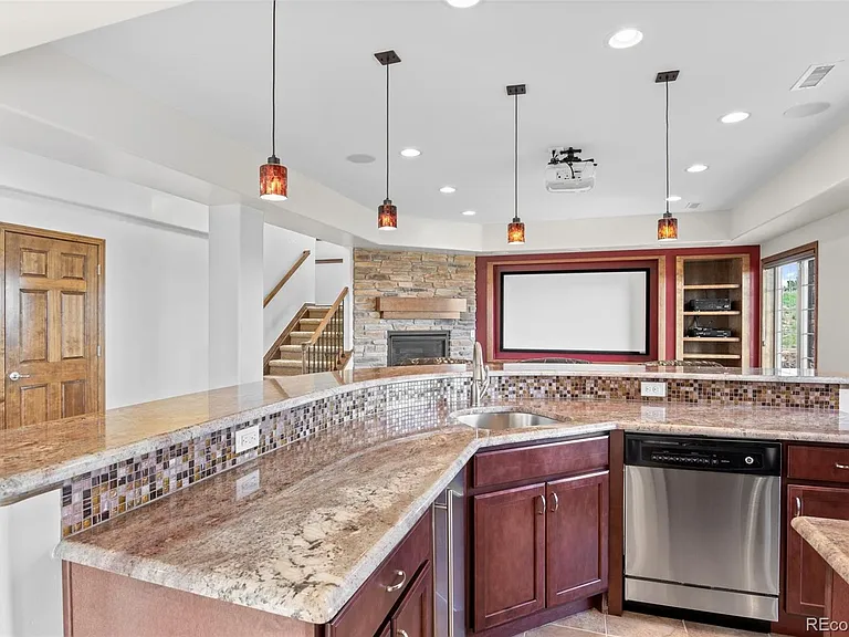 19341 E Davies Pl — Photo 27