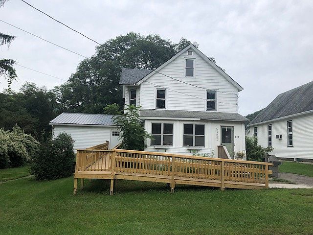 1st image of 130 Church St