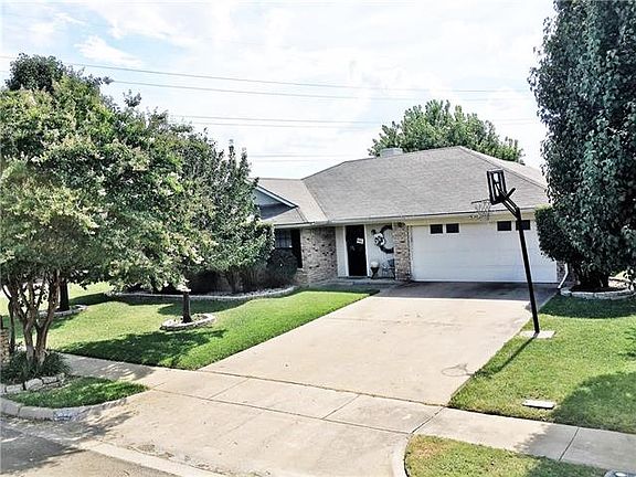 3rd image of 808 Santa Fe Trl