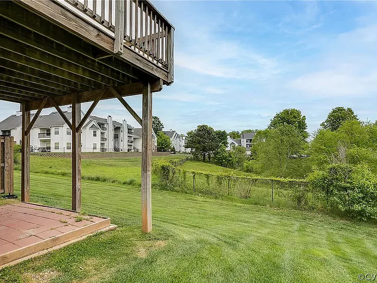 4827 Sapphire Dr — Photo 6