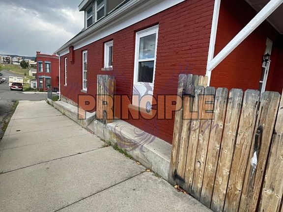 3rd image of 327 N Alabama St