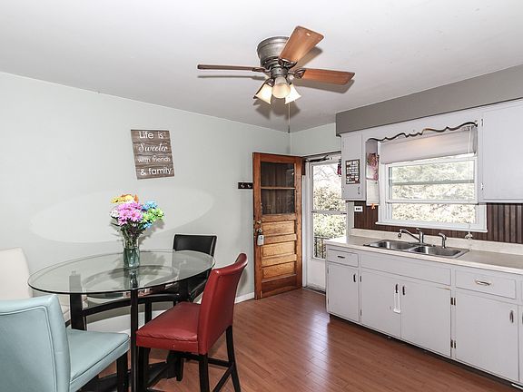 5th image of 54 S Westmore Ave