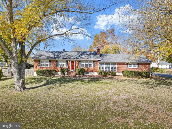 14 Ballad Dr, Newark, DE 19702