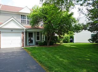 23 N Oltendorf Rd, Streamwood, IL 60107