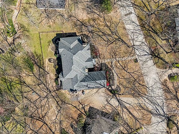 4th image of 9712 S Sandusky Ave