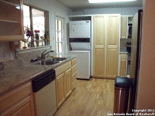 4th image of 7600 BROADWAY ST #3G
