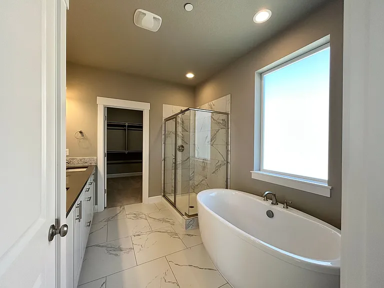 11571 SW Barber St — Photo 42