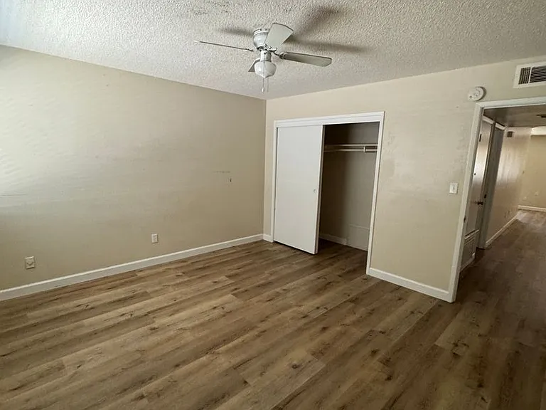 1651 Normandie St — Photo 8