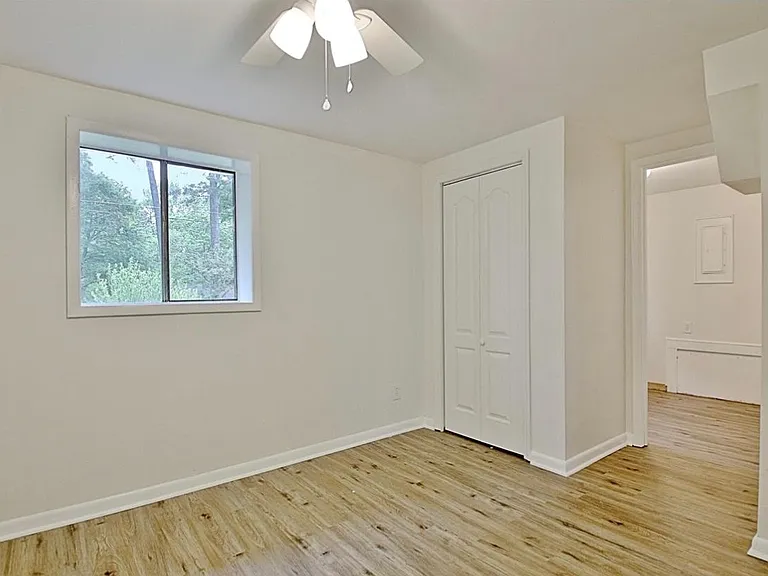 745 Anderson Dr — Photo 28