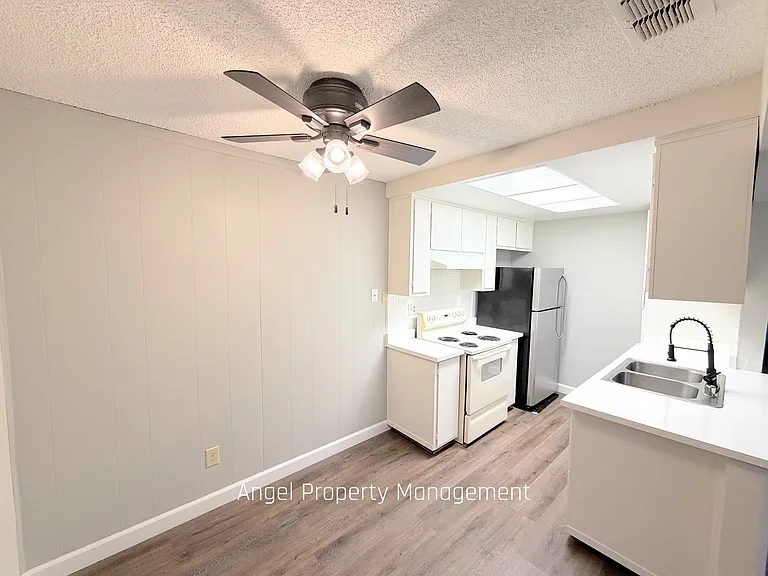 7887 Vistaridge Dr #1 — Photo 11