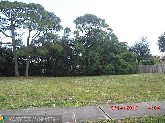 2nd image of 212 NW 28th Ter