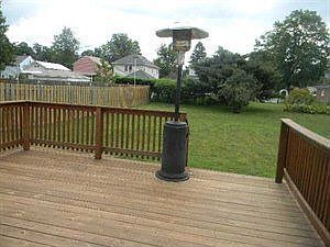 4th image of 49 Memorial Dr