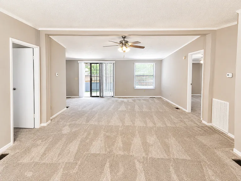 801 Jetty Ct — Photo 9