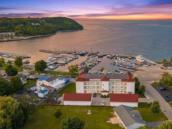 10722 N Bay Shore Dr Unit 104, Sister Bay, WI 54234