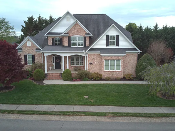 378 Kensington Dr, Morristown, TN 37814