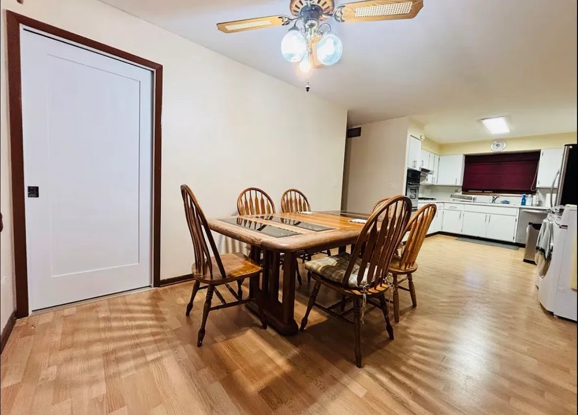 2402 Pearsall Pkwy — Photo 1