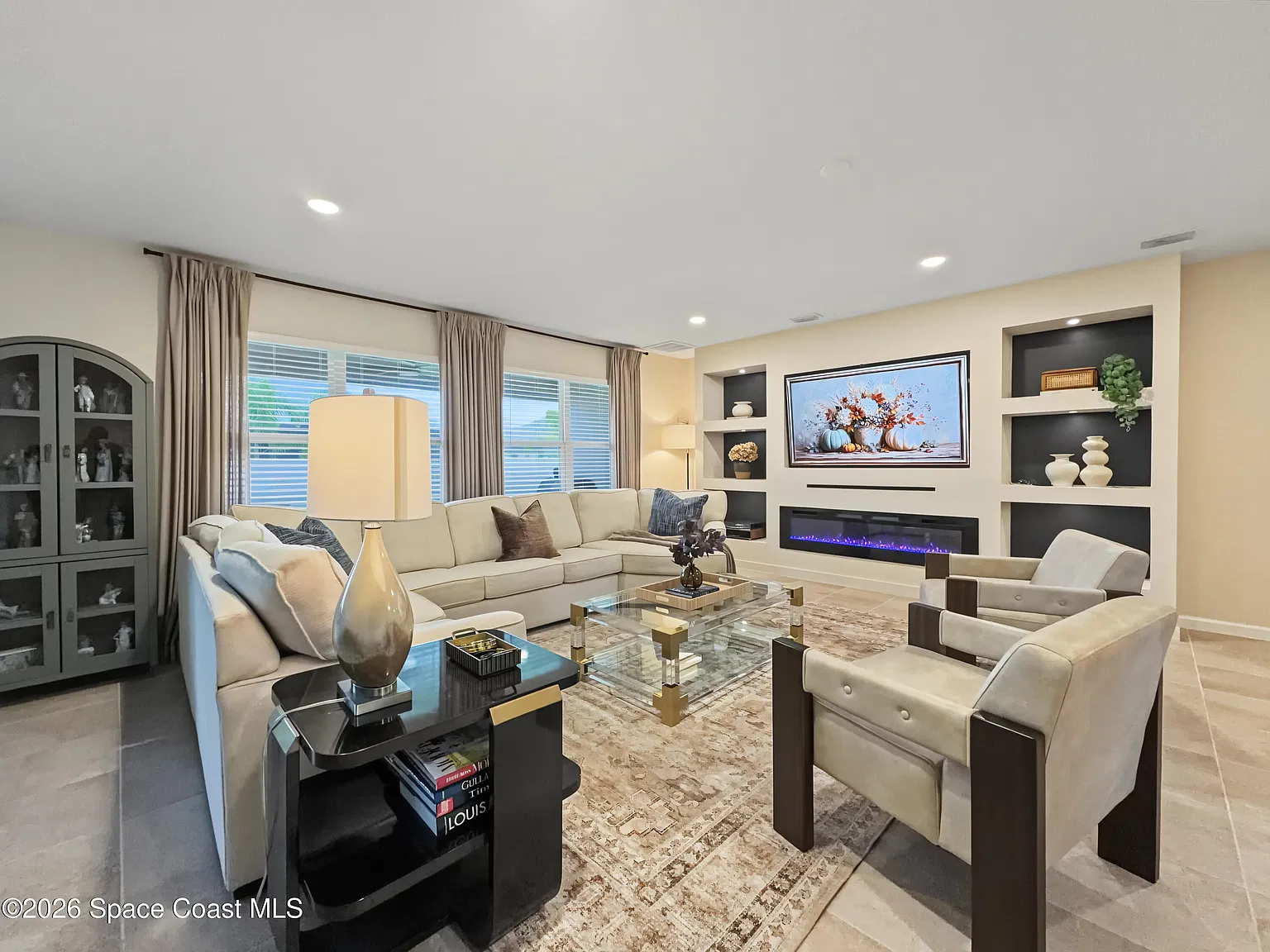 4 bed, 2.0 bath, 2347 sqft, $2,750 — Photo 4