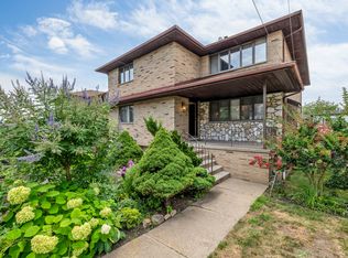 421 7th St FLOOR 2, Palisades Park, NJ 07650