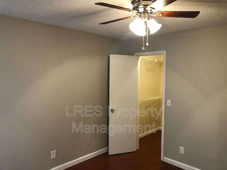 465 Forestway Cir #1 — Photo 11