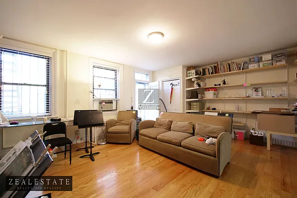 Rented by ZealEstate Group Inc | media 1