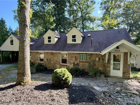 353 Creek Dr, Slippery Rock, PA 16057