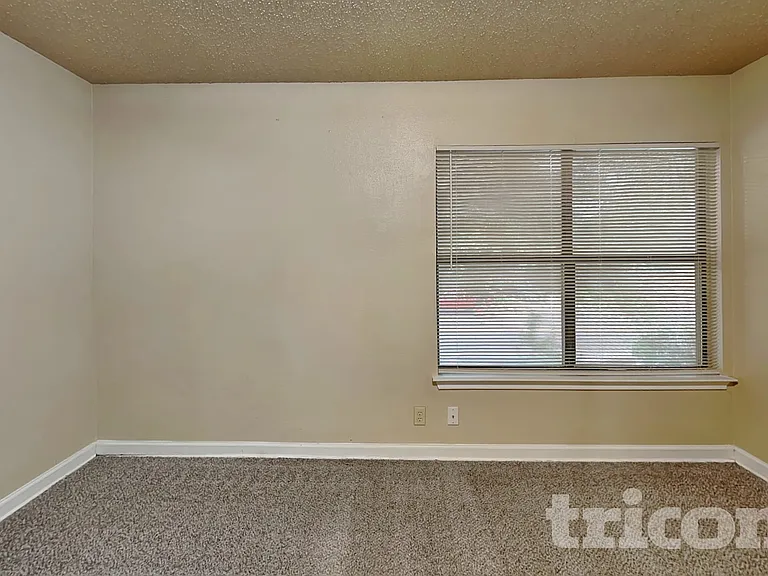 7511 Micron Dr — Photo 16