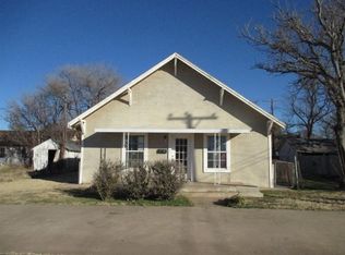 610 W 7th St, Plainview, TX 79072