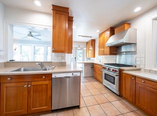 1916 E River Ter, Minneapolis, MN 55414